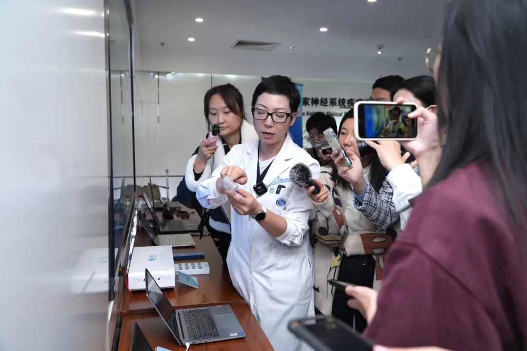 “我懂你”,这是来自脑机接口的深情告白...... “我懂你”,这是来自脑机接口的深情告白......